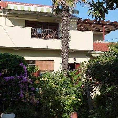 Apartments Eva Sukošan Екстериор снимка