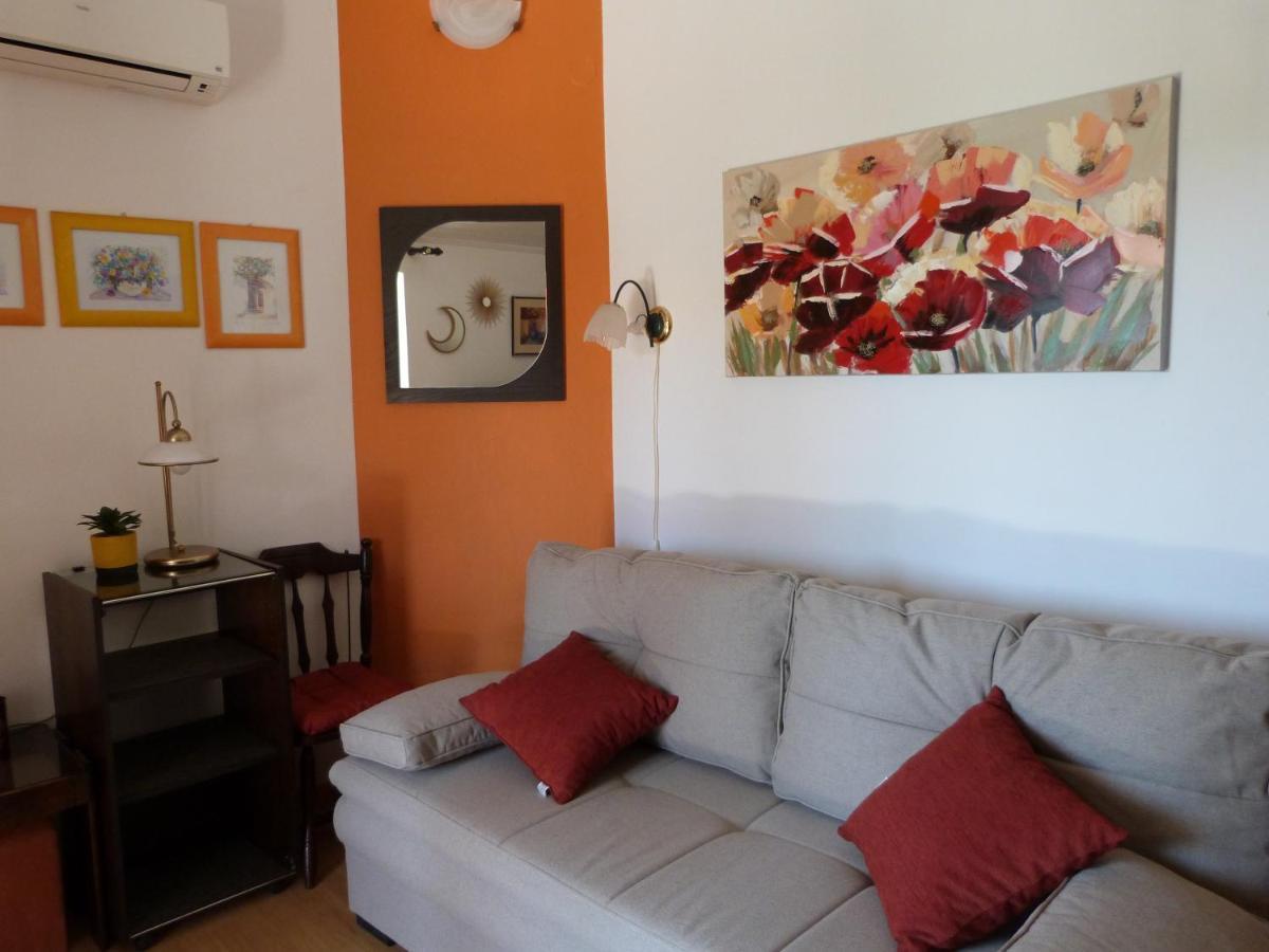 Apartments Eva Sukošan Екстериор снимка